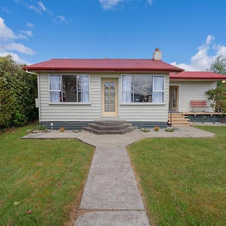 Rustlein Cottage - Te Anau Holiday Home Εξωτερικό φωτογραφία